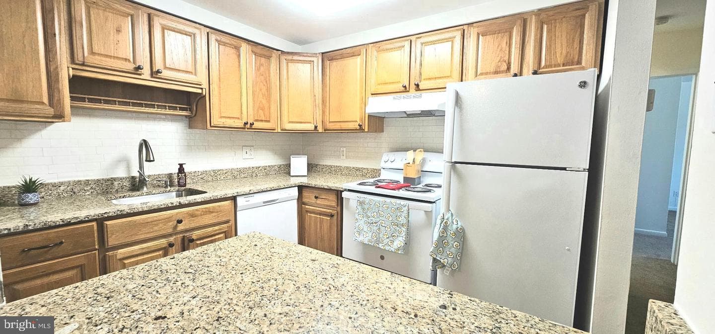 10100 Campus Way S #304-4a photo 4