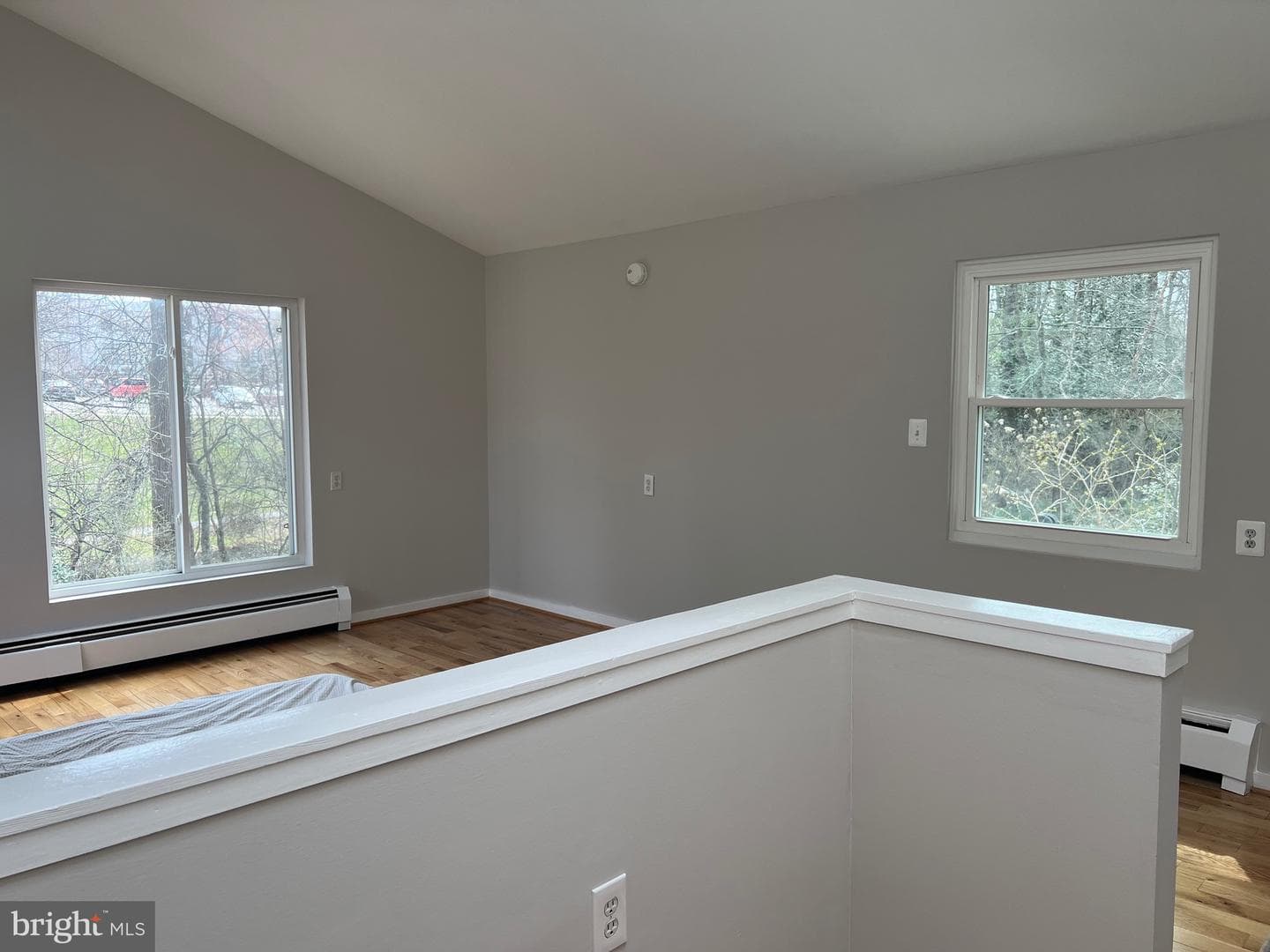 8 Lakeside Drive photo 11