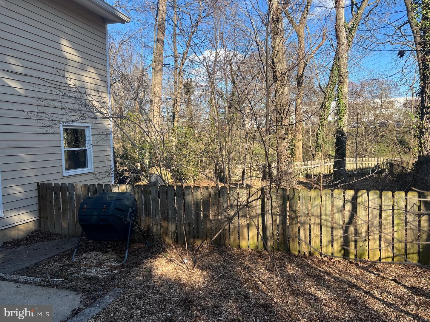 8 Lakeside Drive photo 29