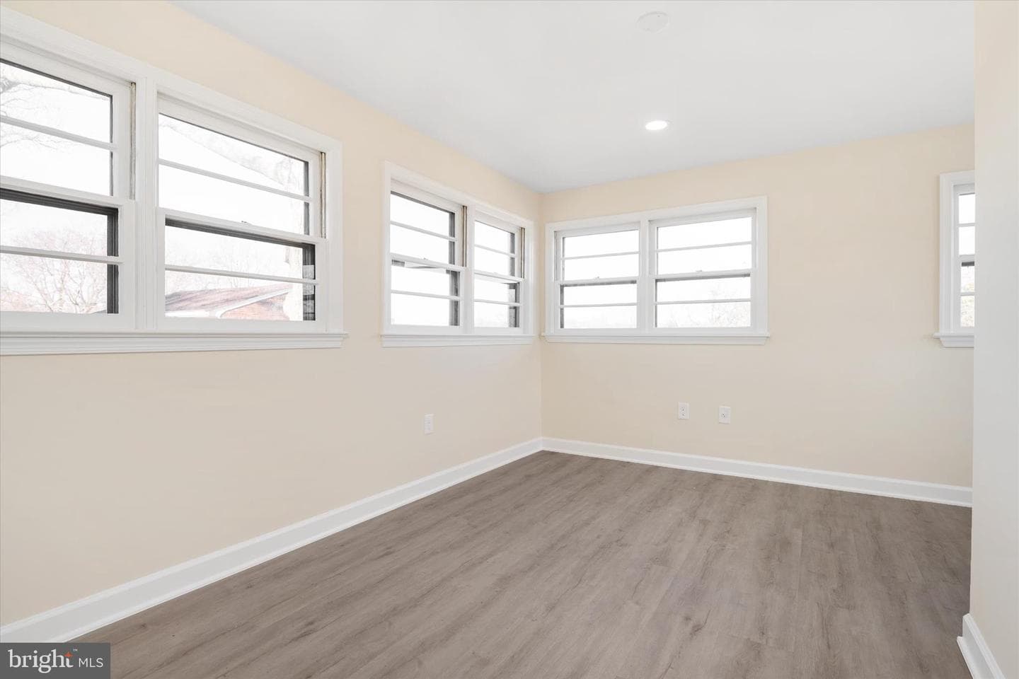 5009 Barto Avenue photo 24