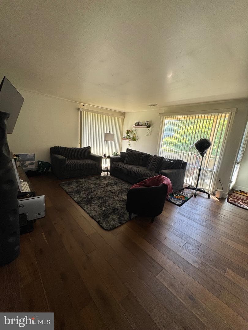 7208 Donnell Place #b photo 12