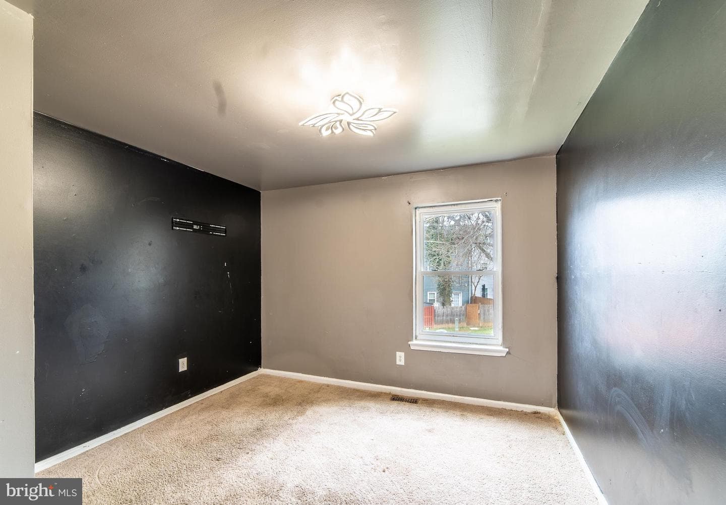5936 Applegarth Place photo 16