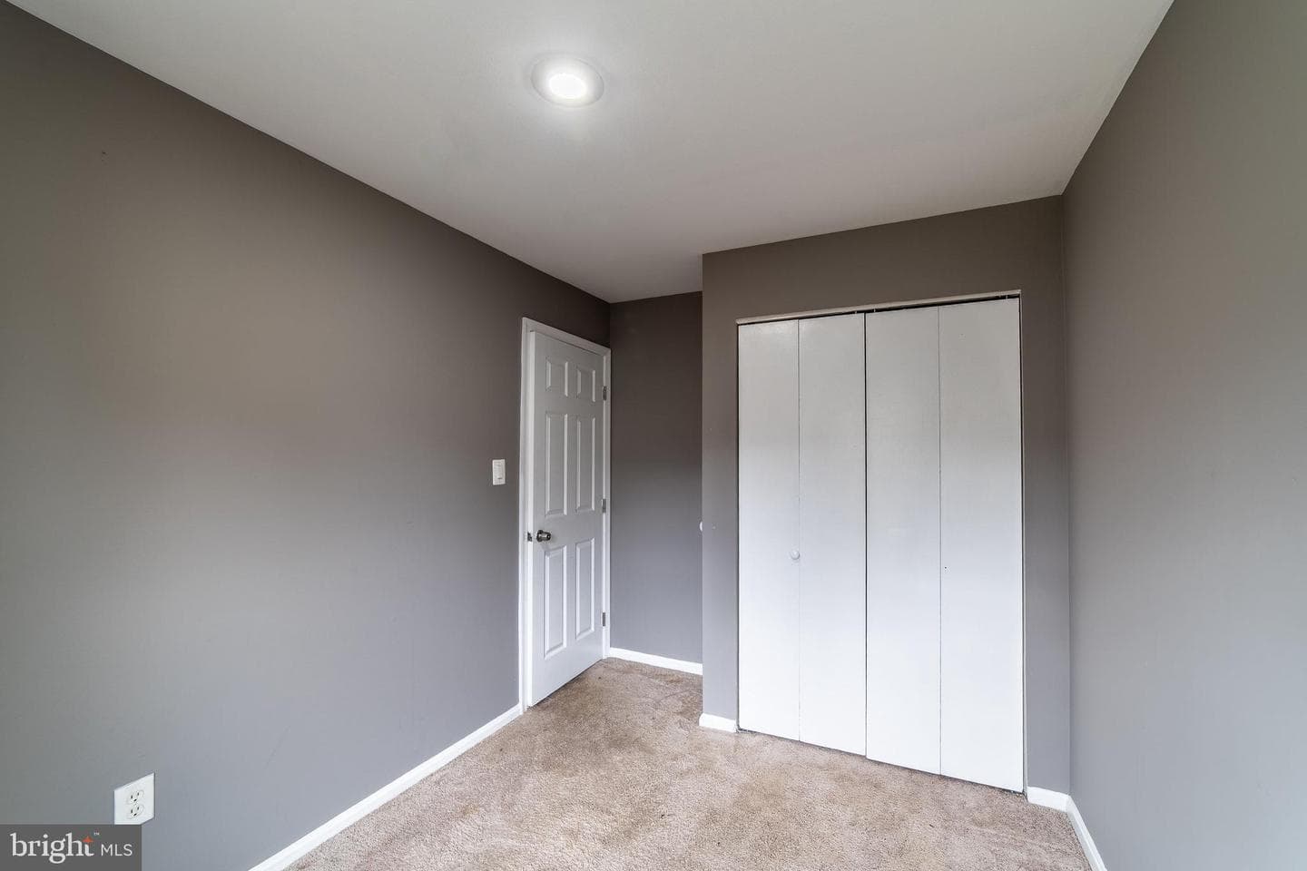 5936 Applegarth Place photo 19