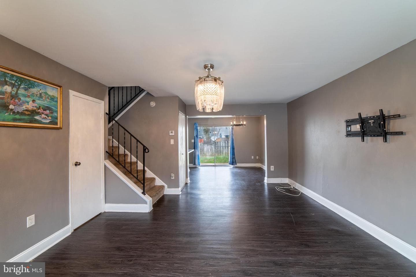 5936 Applegarth Place photo 4