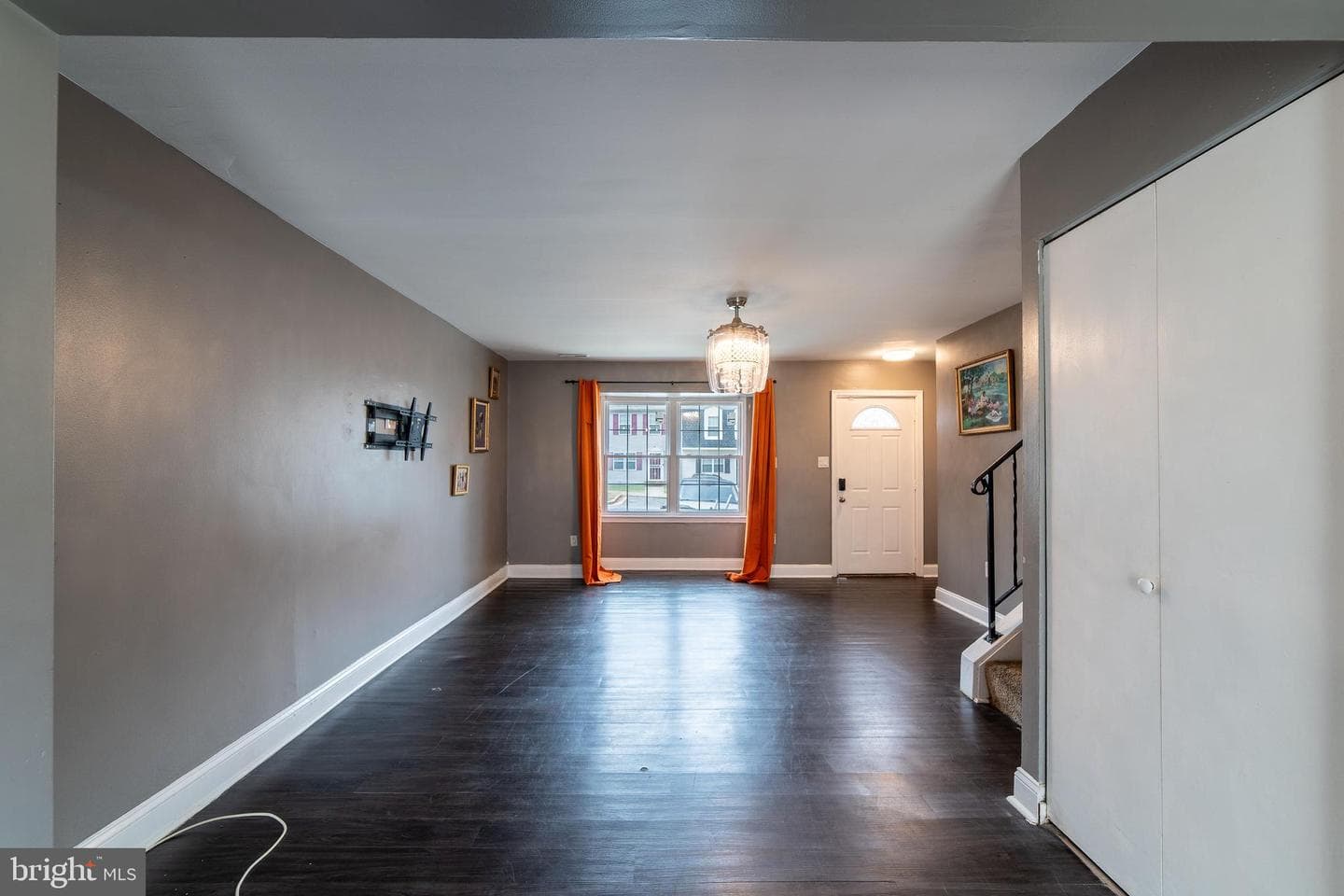 5936 Applegarth Place photo 7