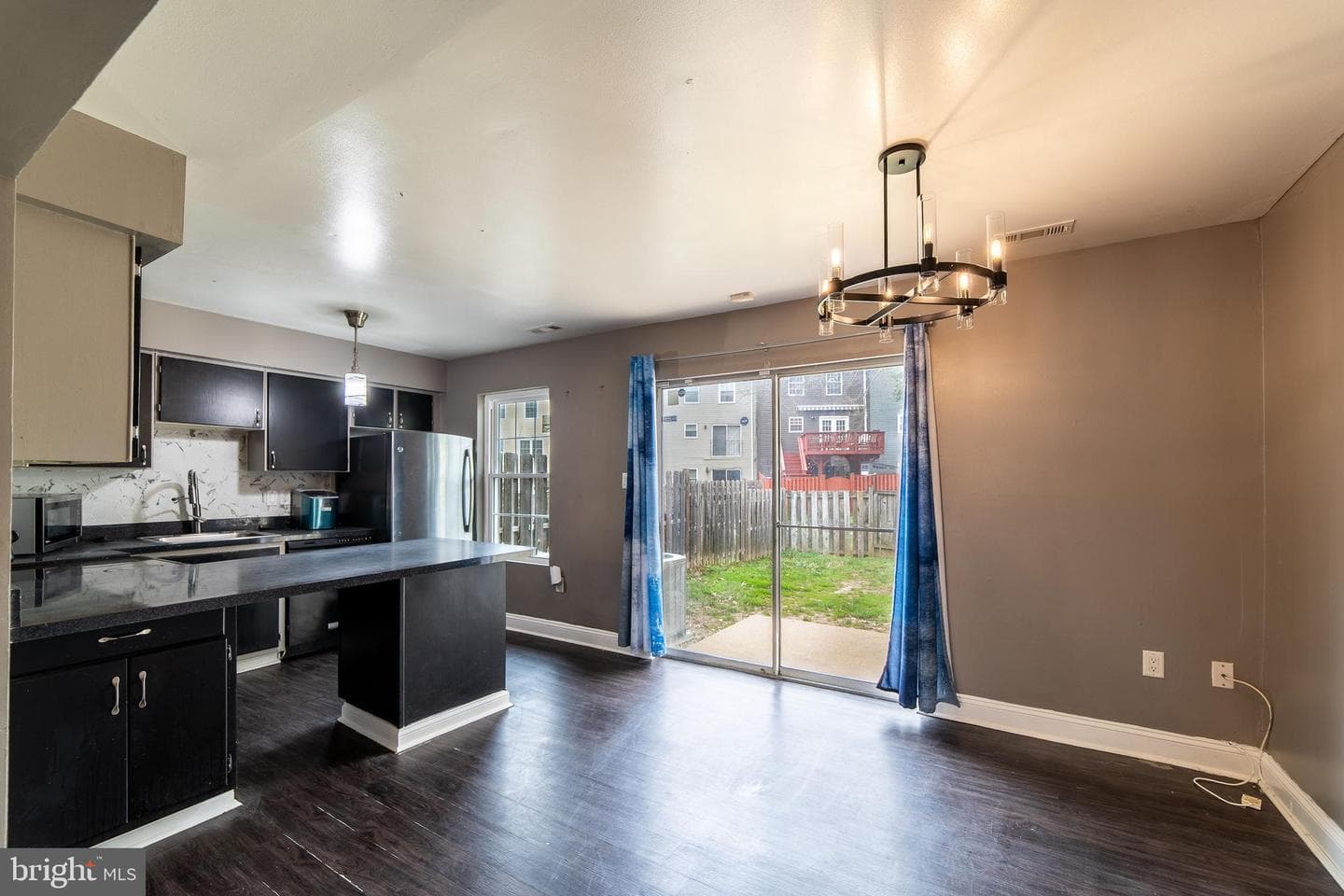 5936 Applegarth Place photo 8