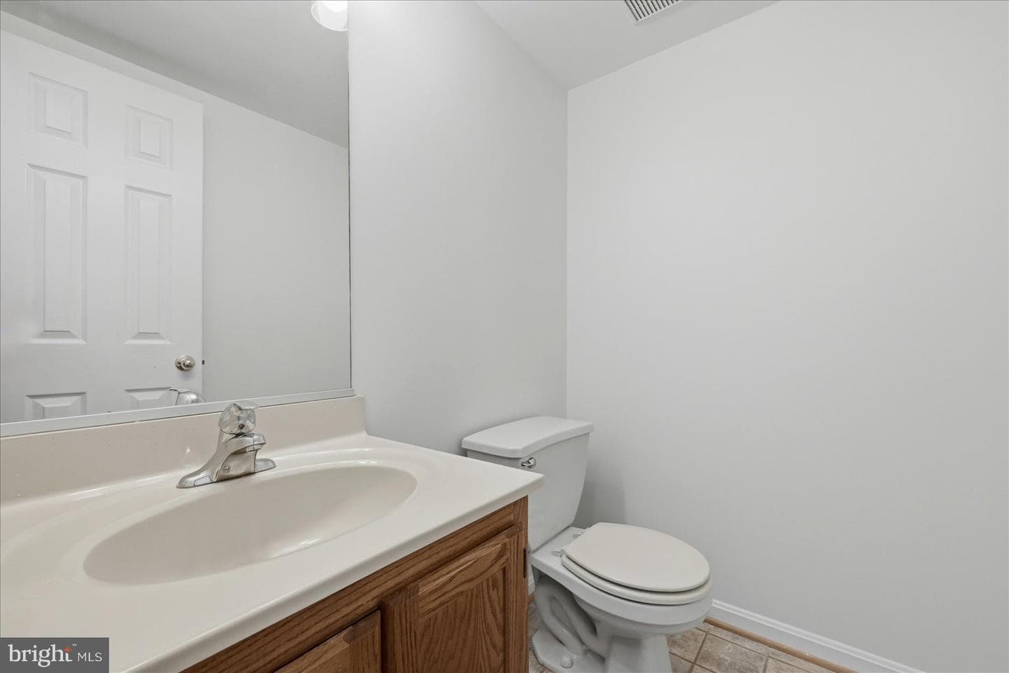 814 Buckmaster Lane photo 9
