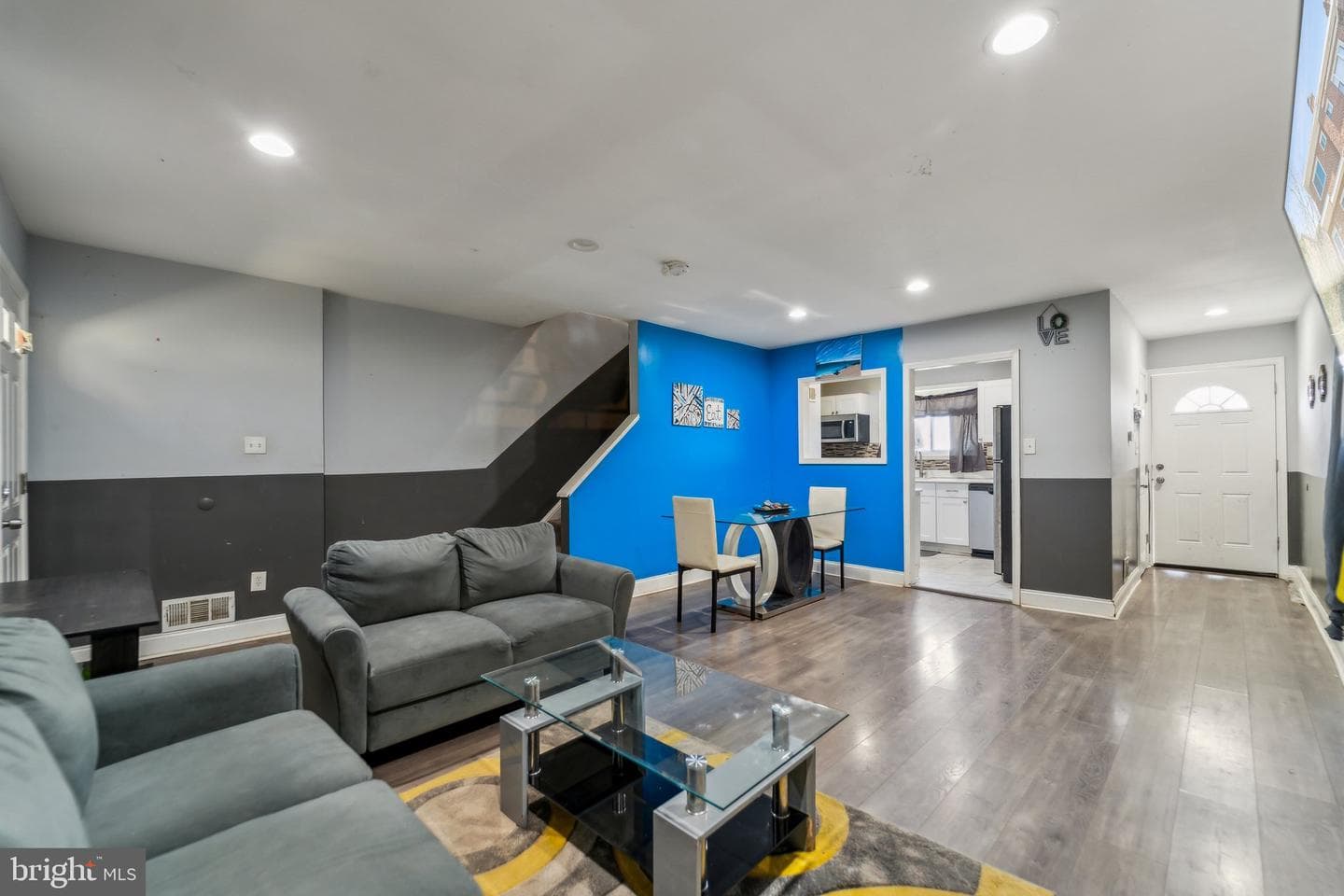 818 Neptune Avenue photo 4