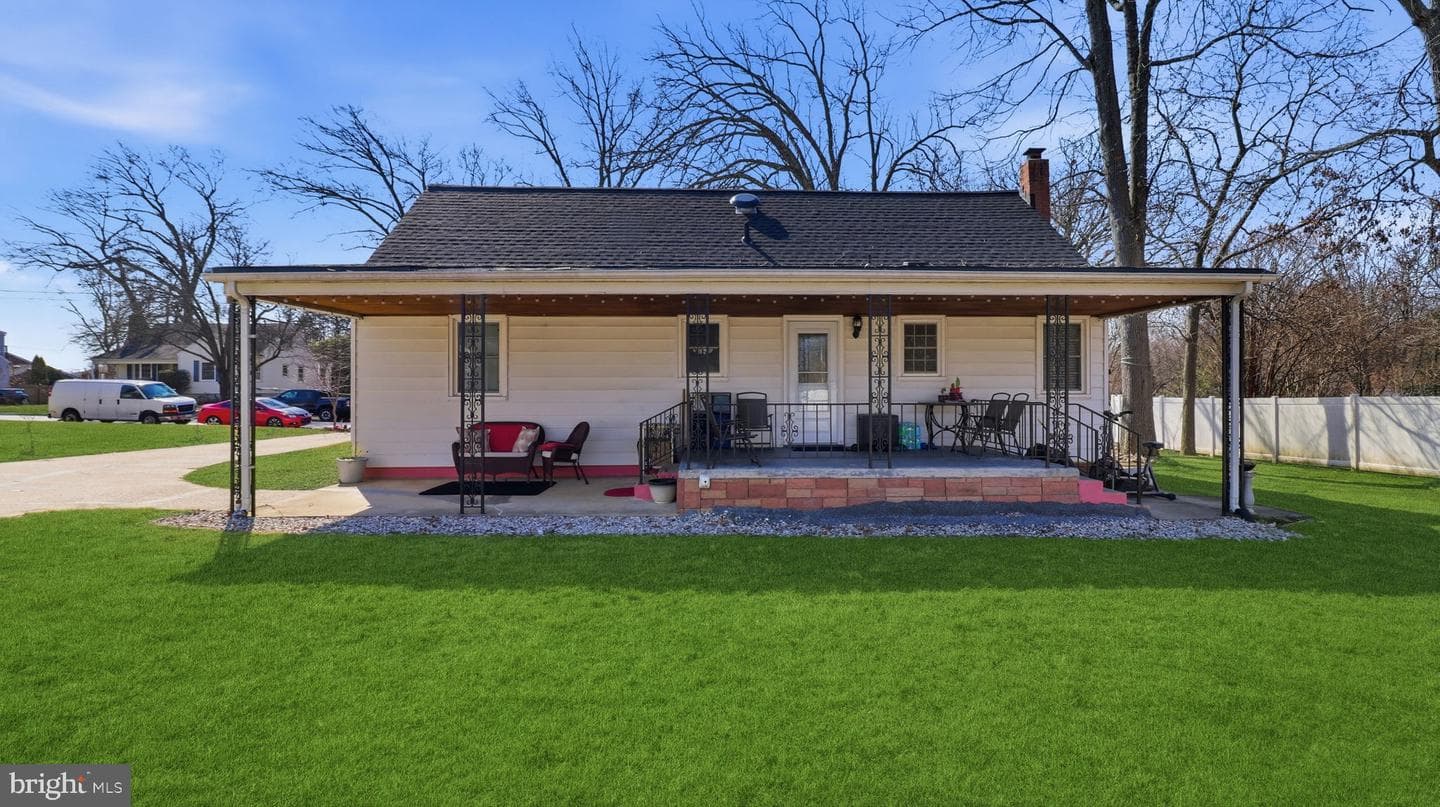 1211 Snowden Place photo 4