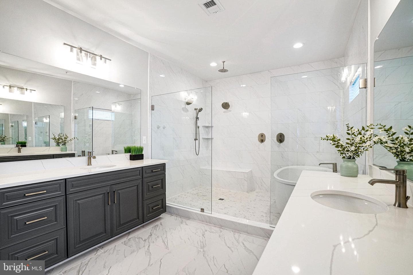600 Halsey Way photo 30