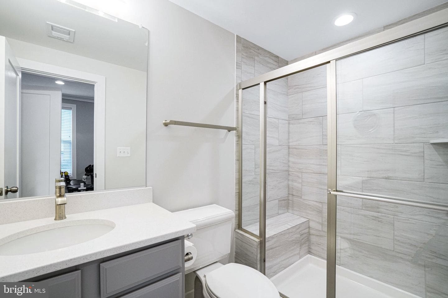 600 Halsey Way photo 38