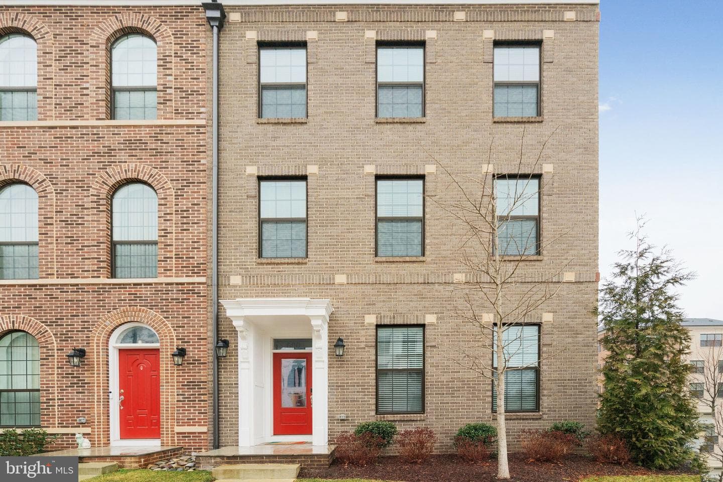 600 Halsey Way photo 4