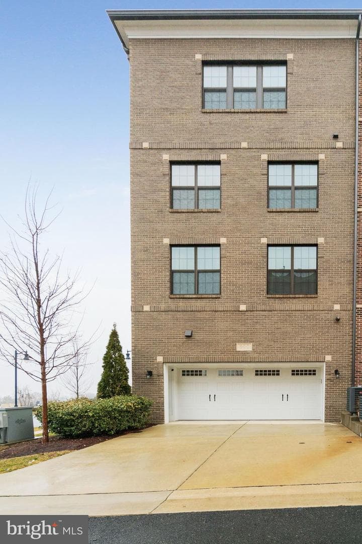 600 Halsey Way photo 57