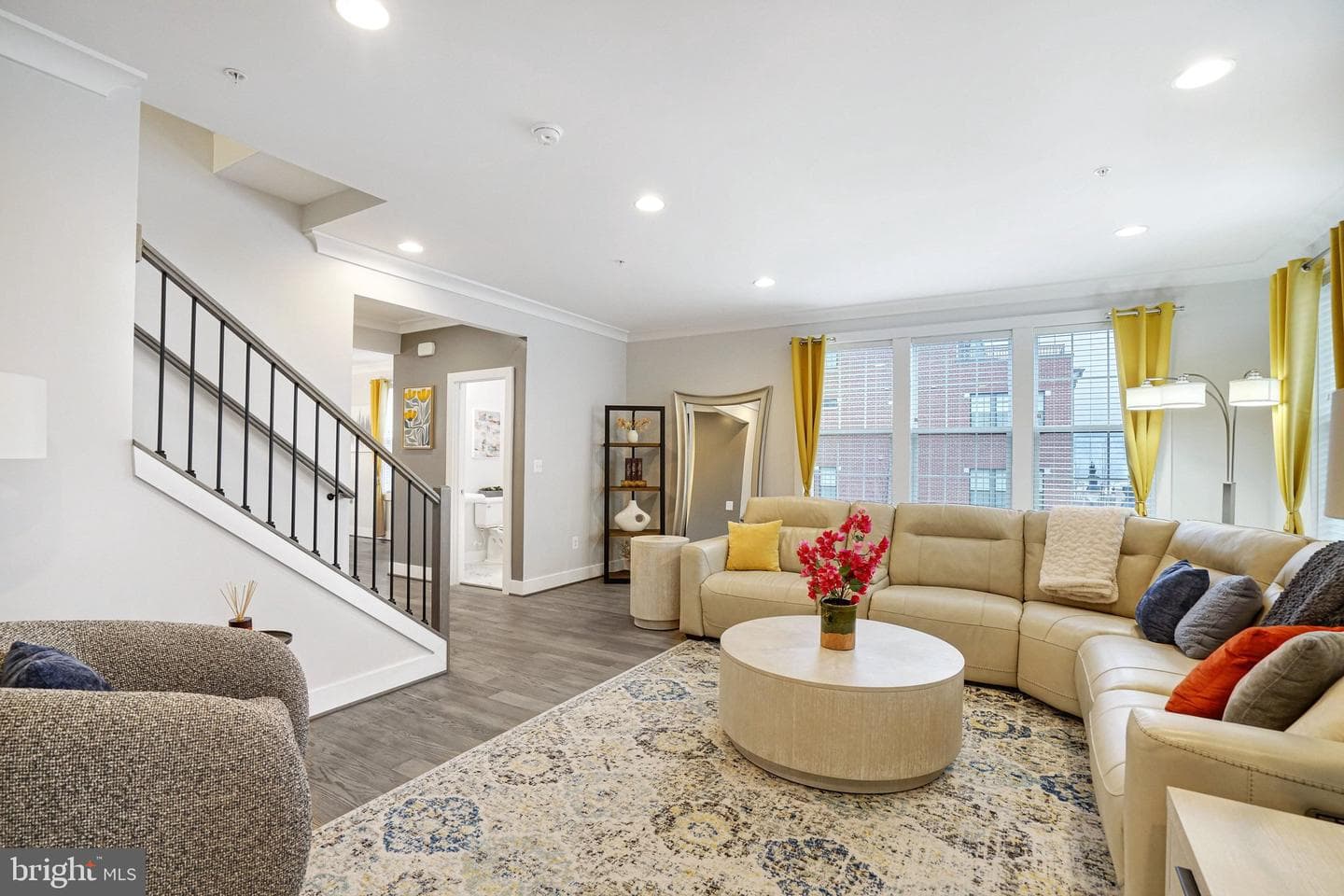 600 Halsey Way photo 9