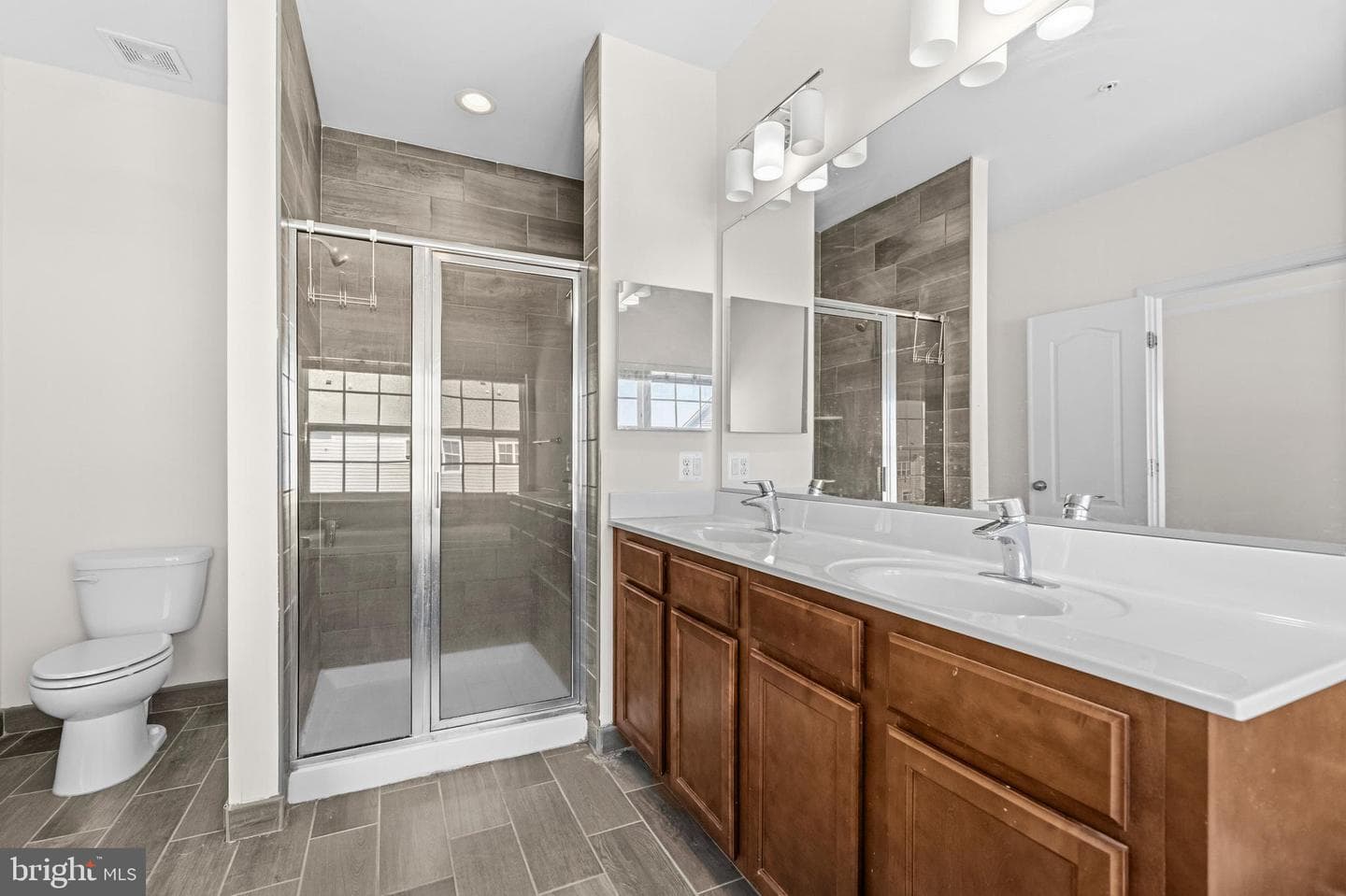 15610 Beech Tree Parkway photo 24