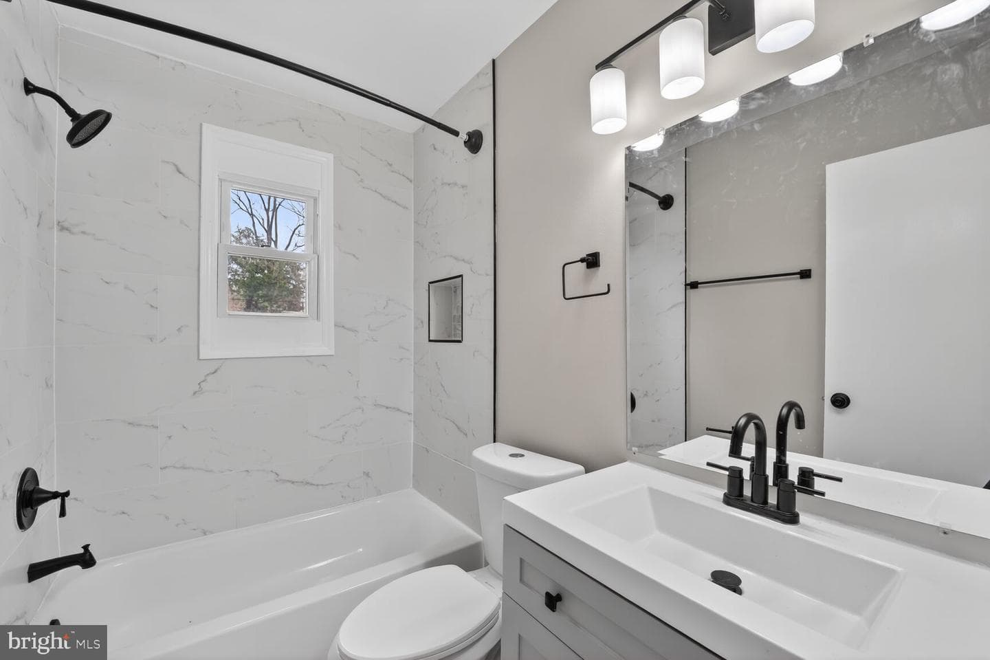 2511 Afton Street photo 7