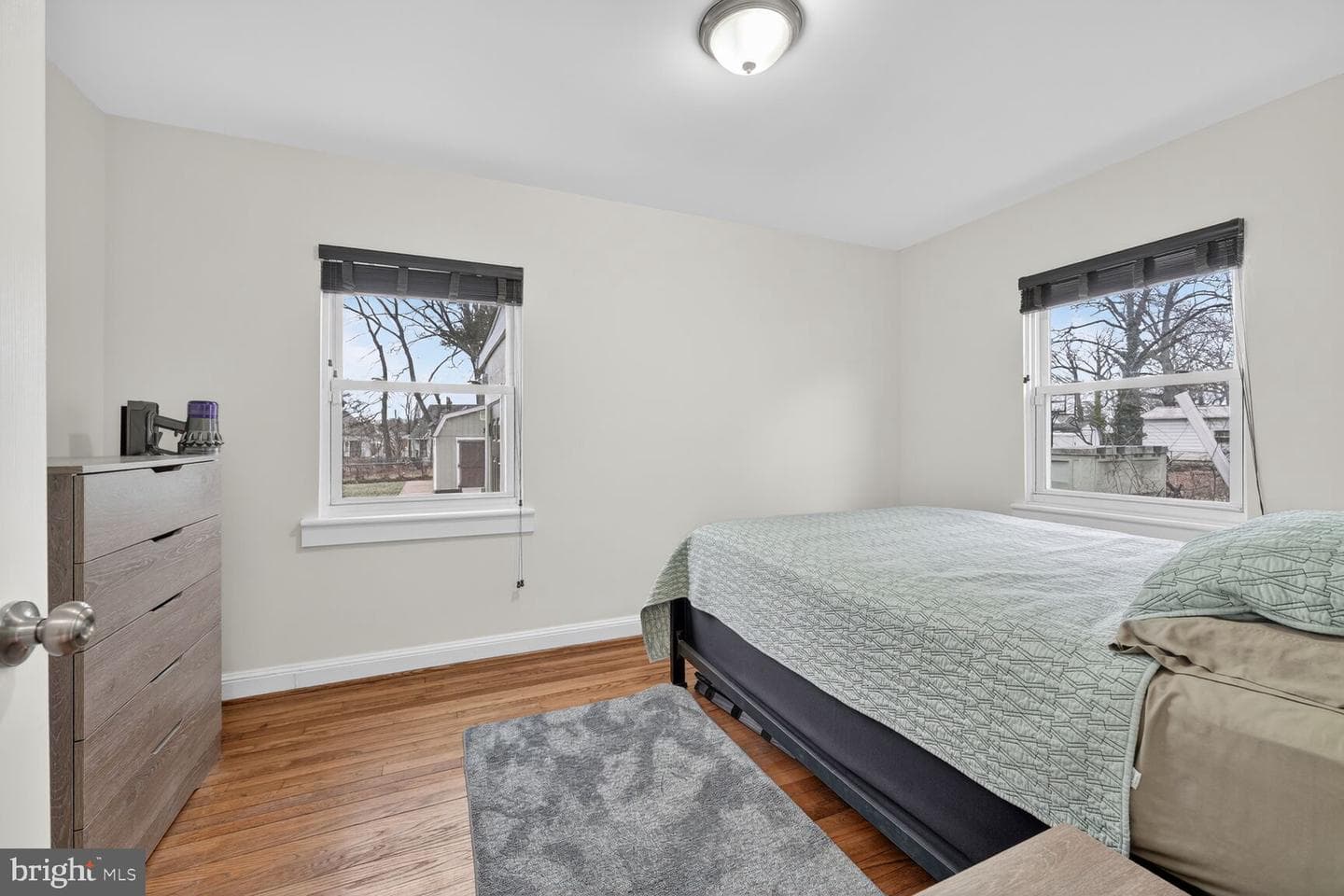 6910 Gateway Boulevard photo 12