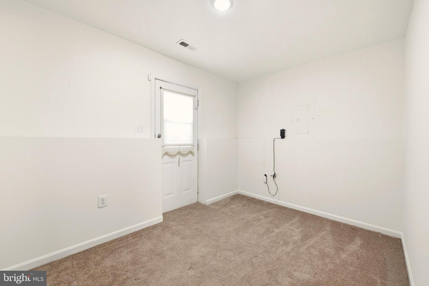 5301 Broadwater Street photo 20