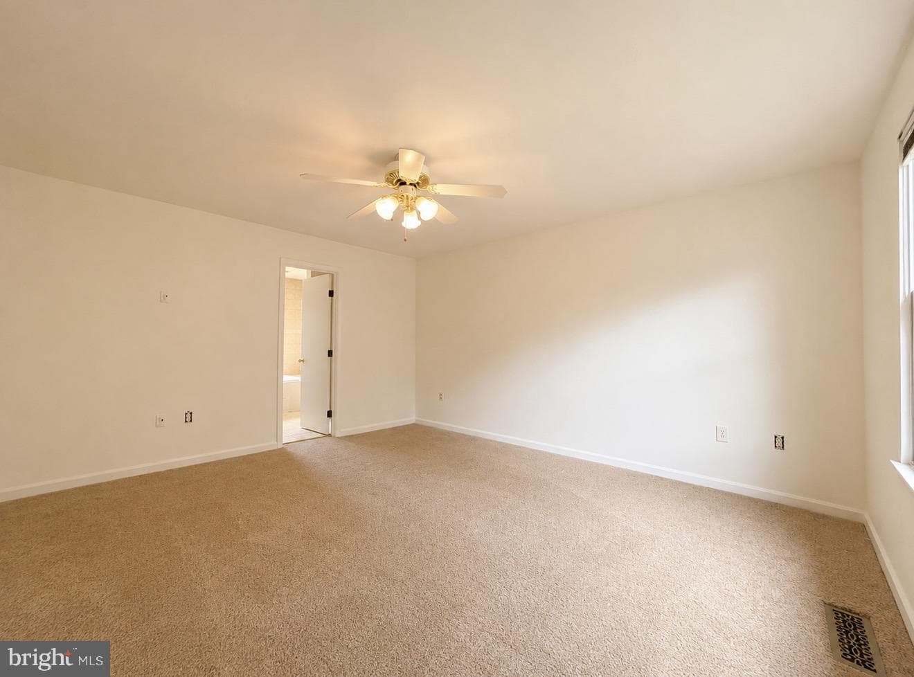1512 Jomar Drive photo 17