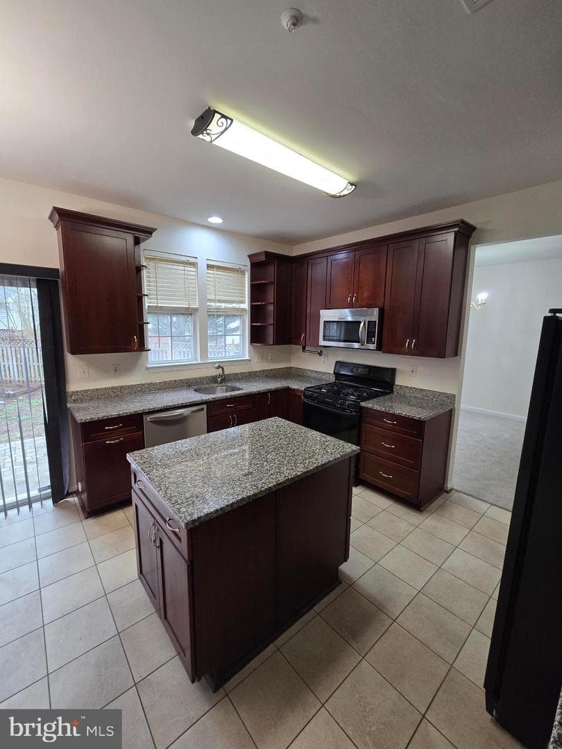 4316 Reverend Eversfield Court photo 18