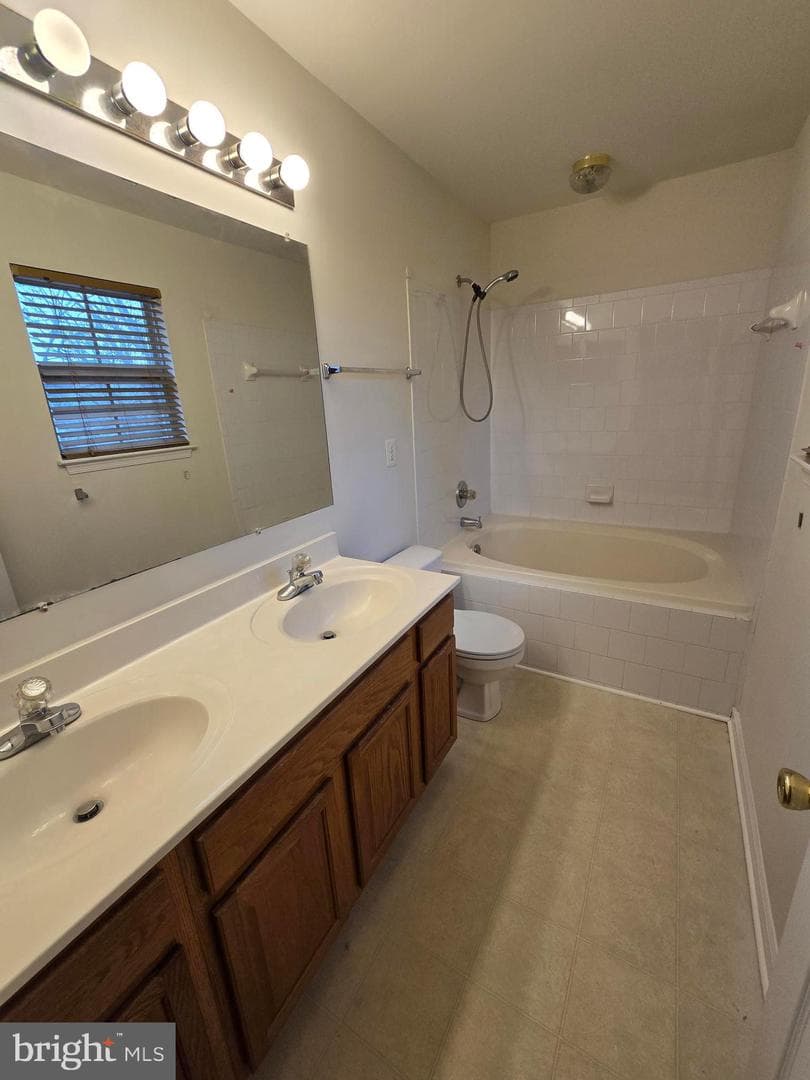 4316 Reverend Eversfield Court photo 44