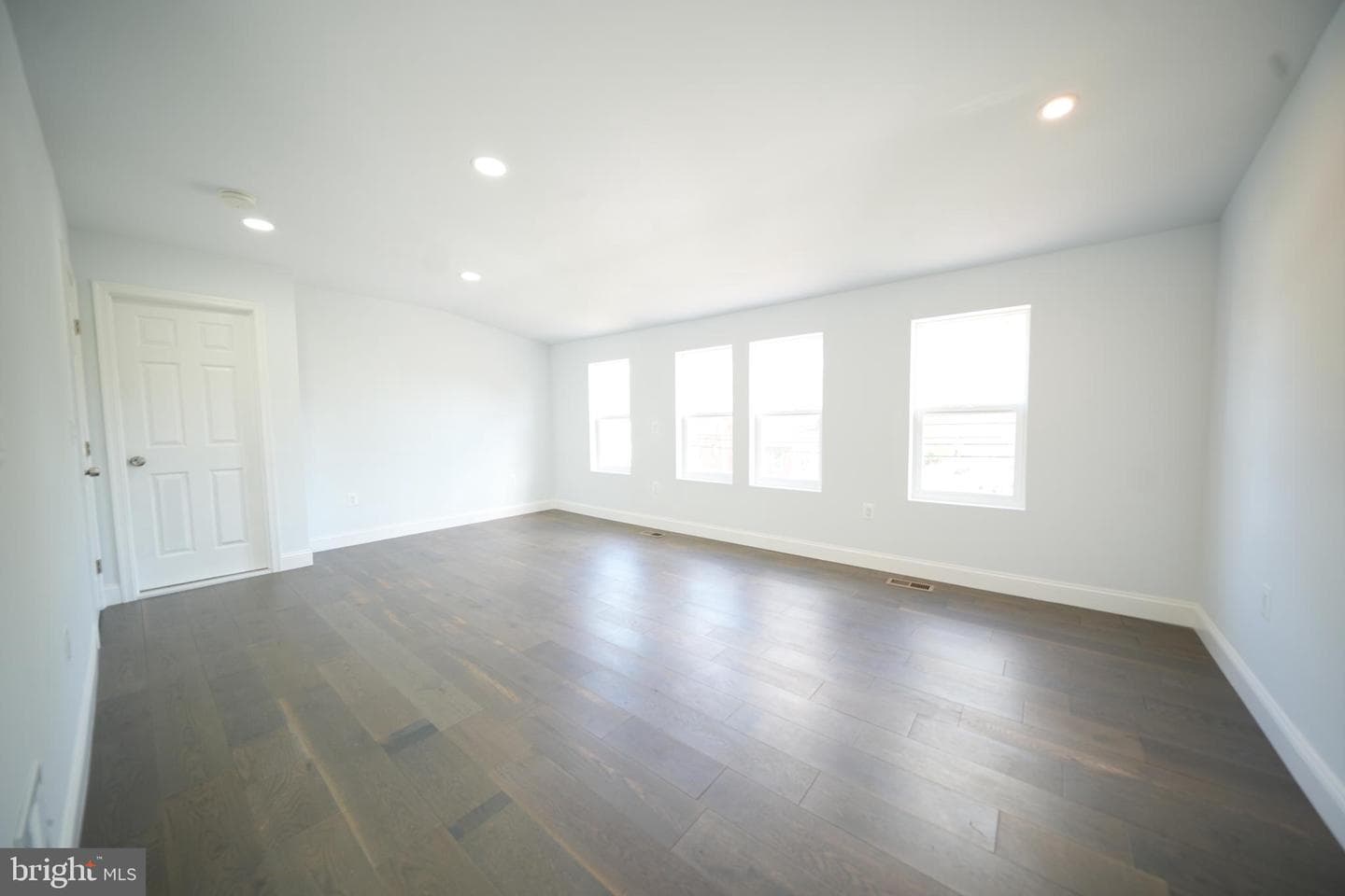6122 54th Avenue photo 19