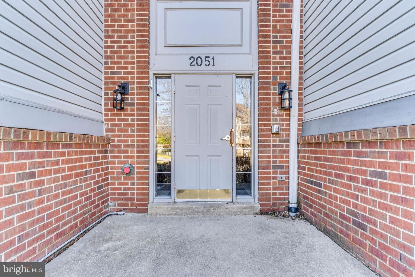 2051 Alice Avenue #2051-301 photo 2