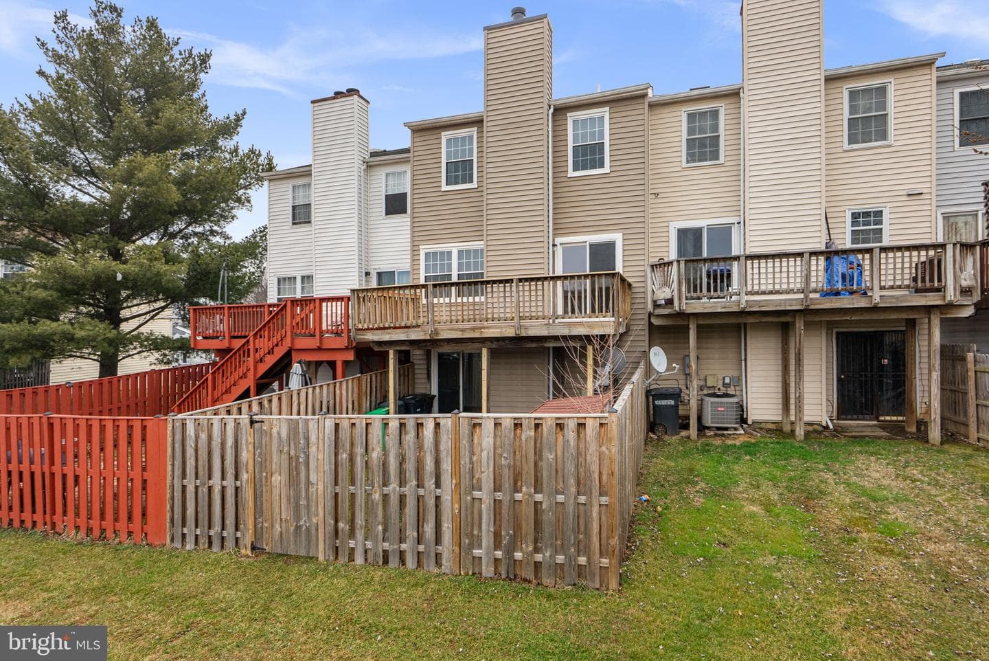 10637 Campus Way S photo 37