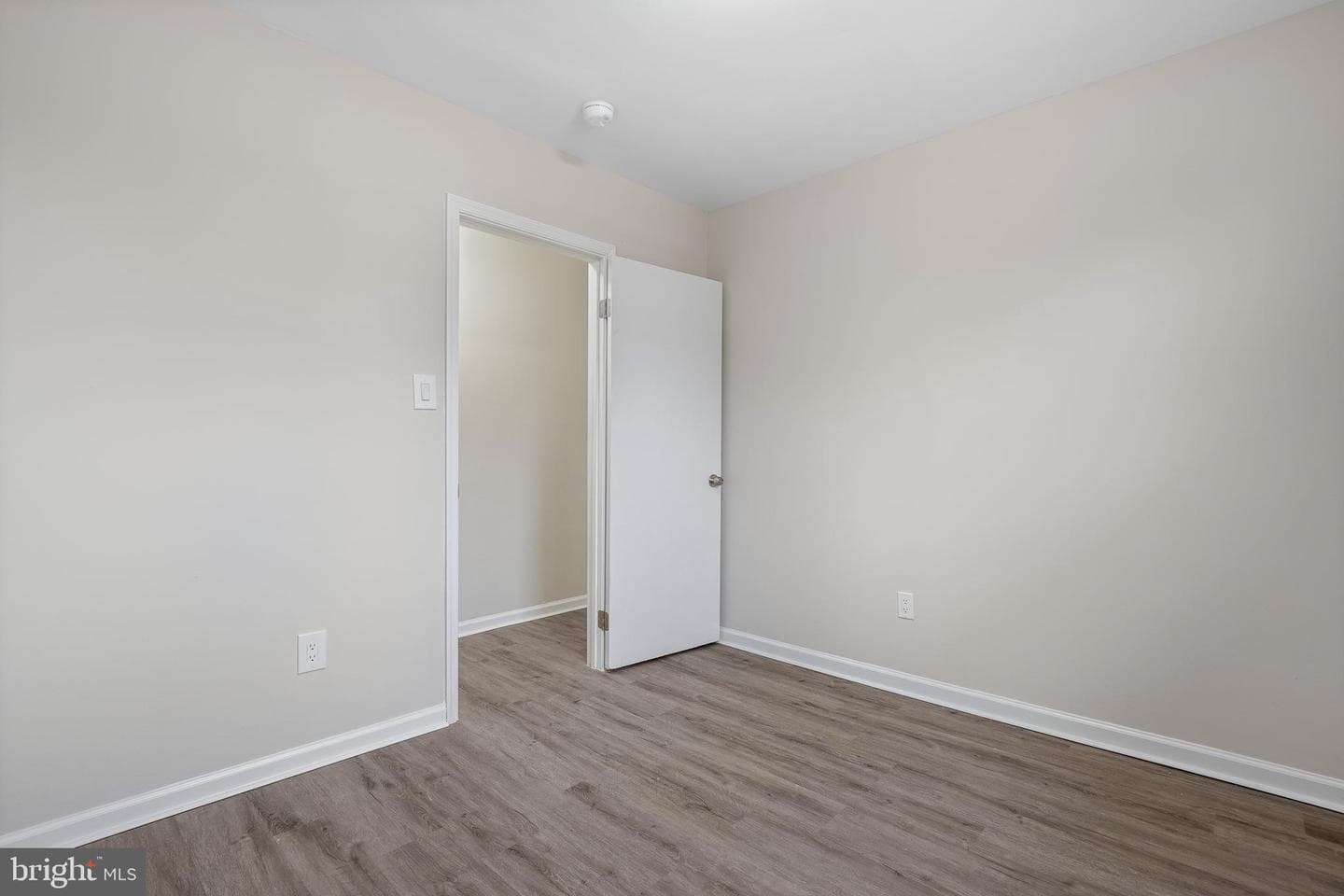 7804 Darcy Road photo 32