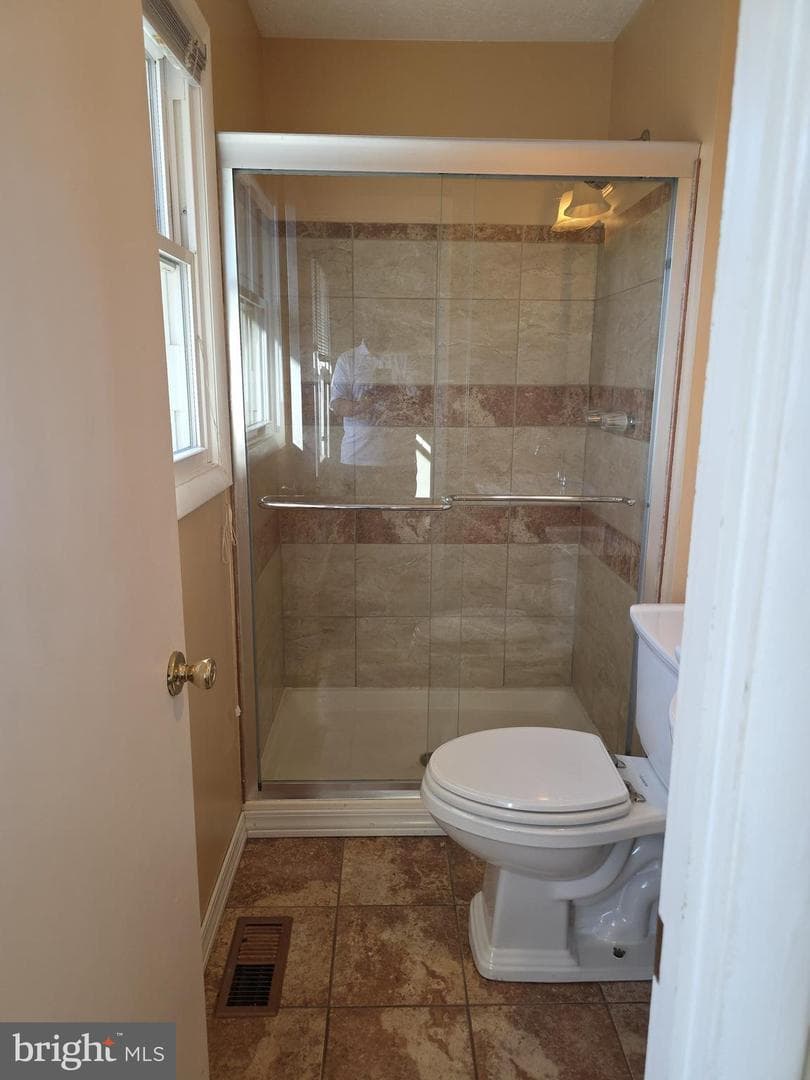 610 Potomac Valley Drive photo 28