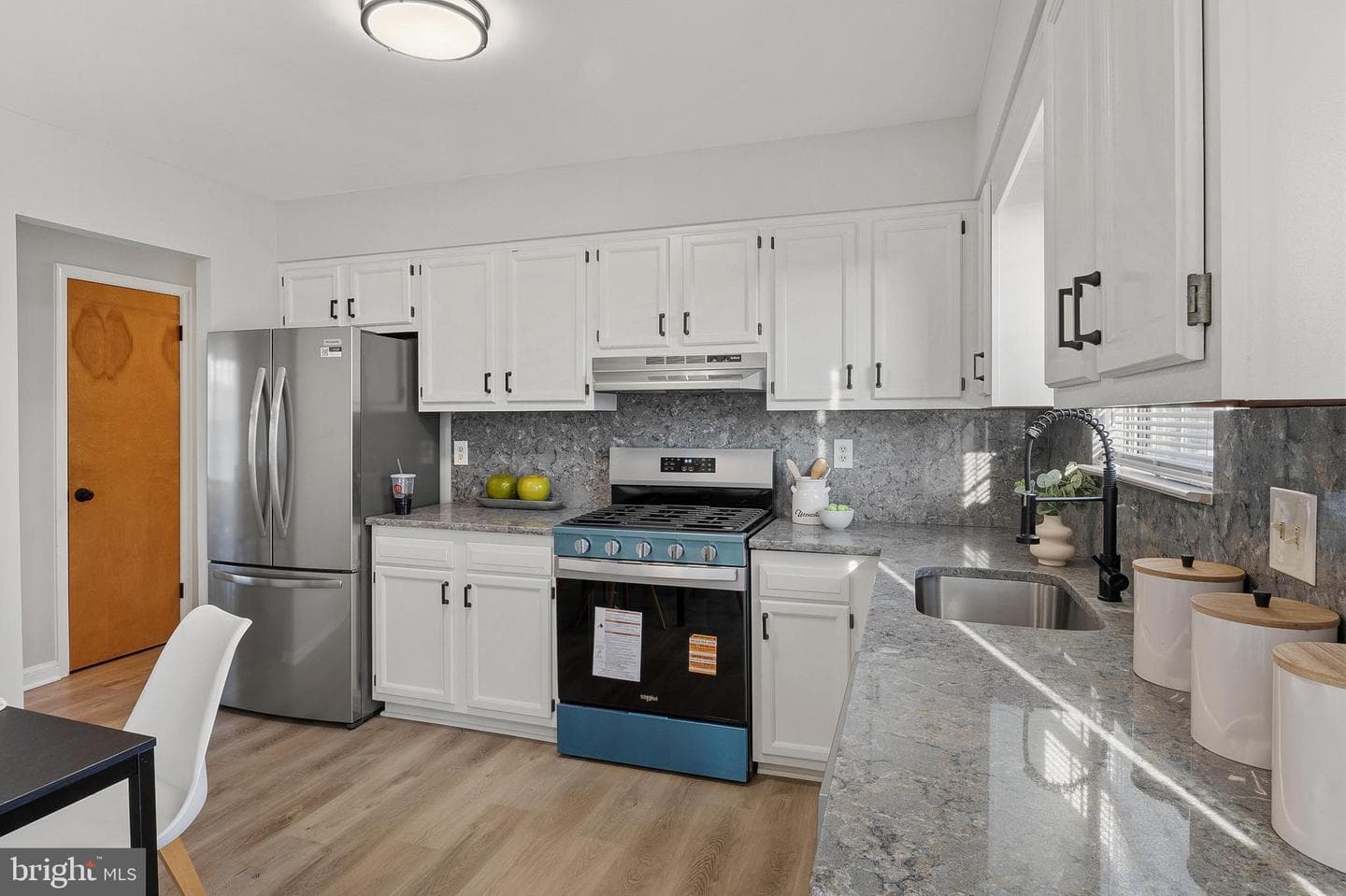 5005 Apache Street photo 10