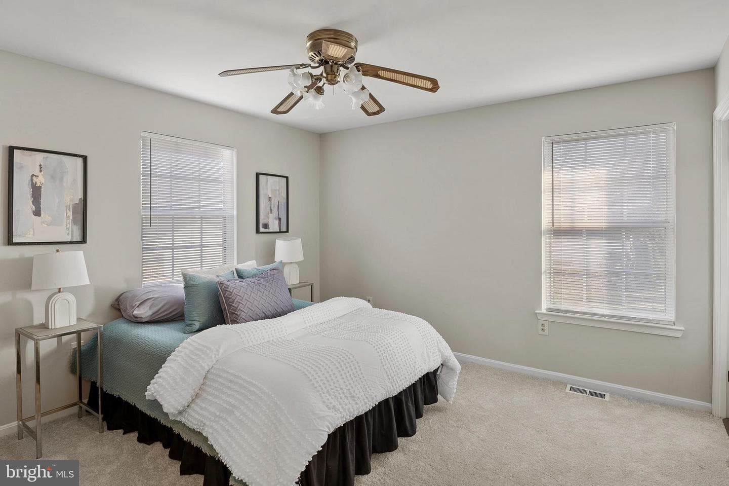 5005 Apache Street photo 11