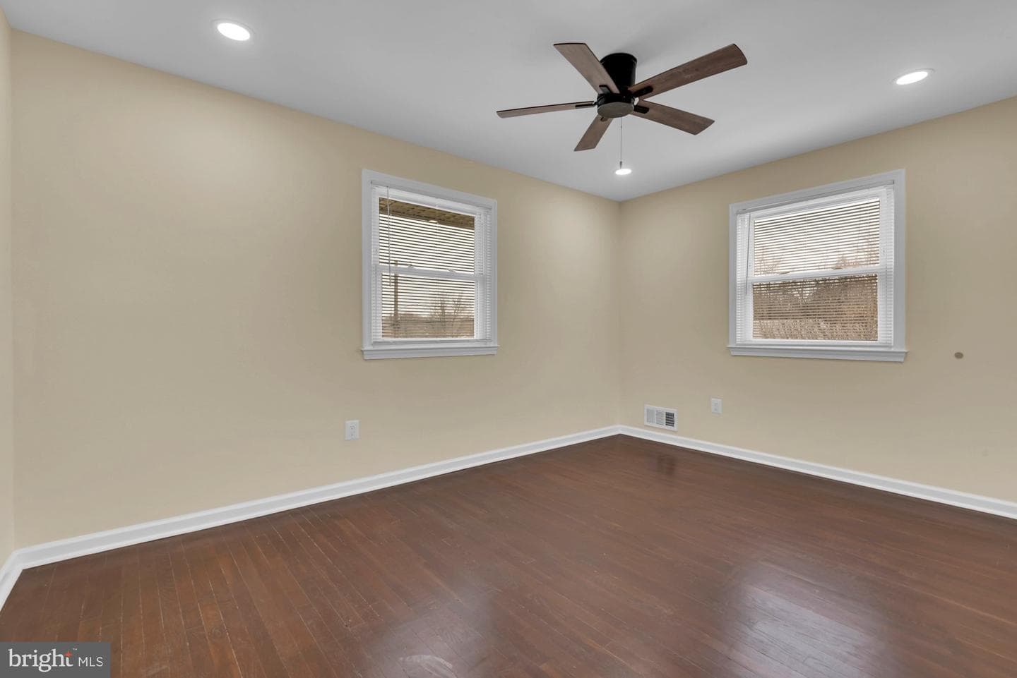 510 Millwoof Drive photo 22