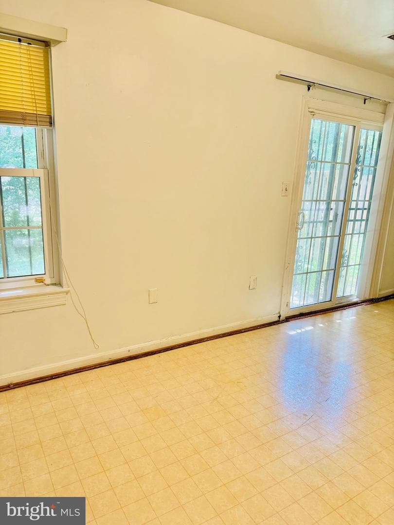 12402 Old Colony Drive photo 16