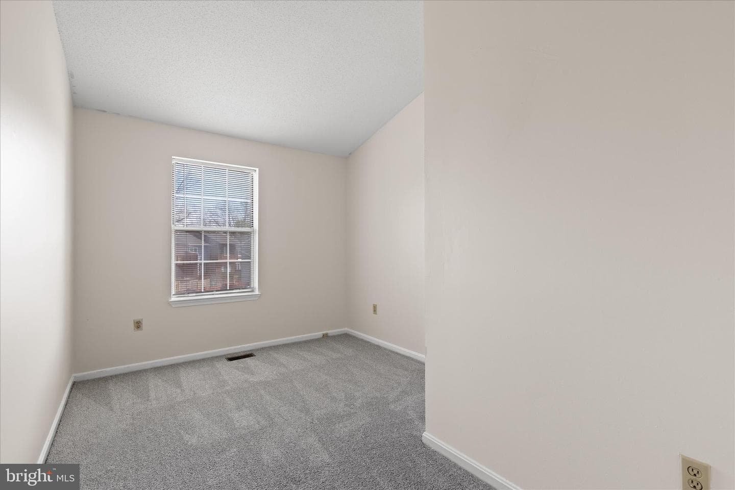 957 Saint Michaels Drive photo 21