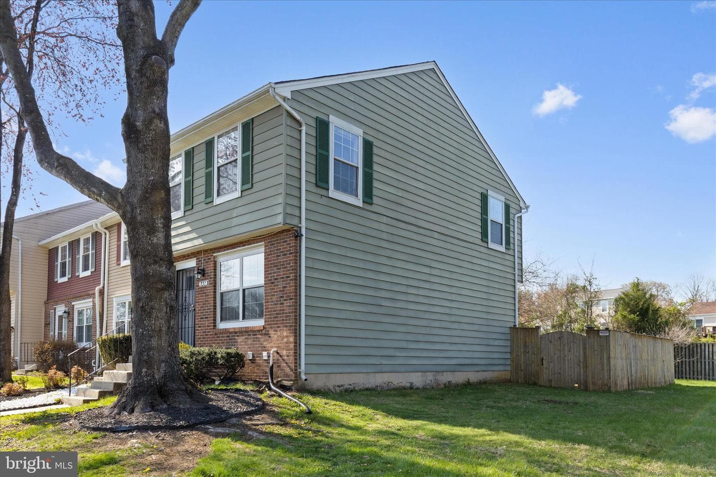 957 Saint Michaels Drive photo 3