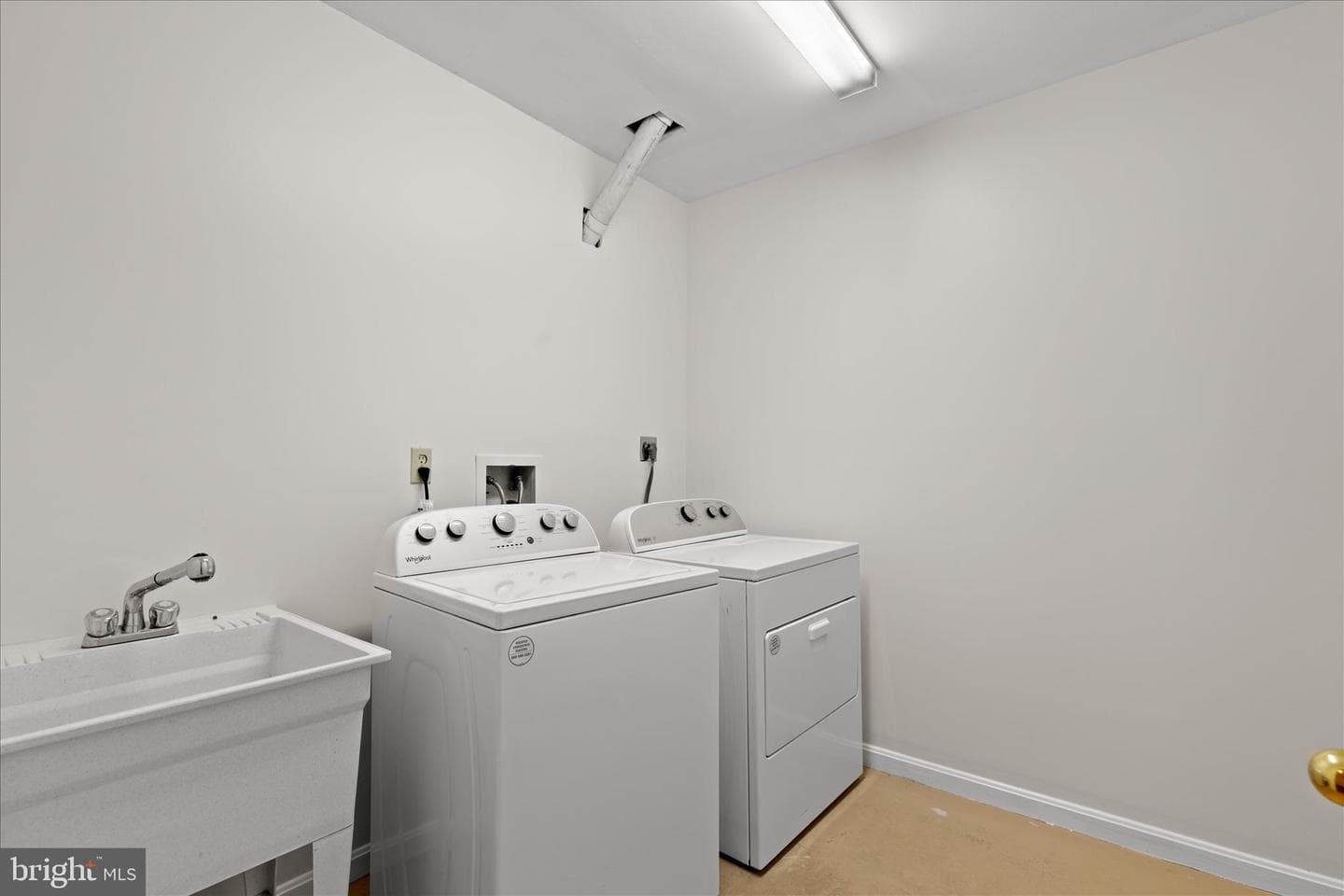 957 Saint Michaels Drive photo 31