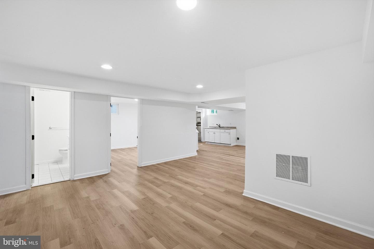 6709 Forest Hill Drive photo 27