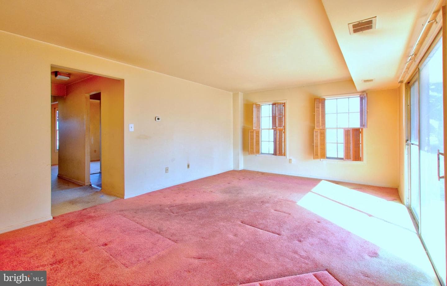 7856 Lakecrest Drive photo 3