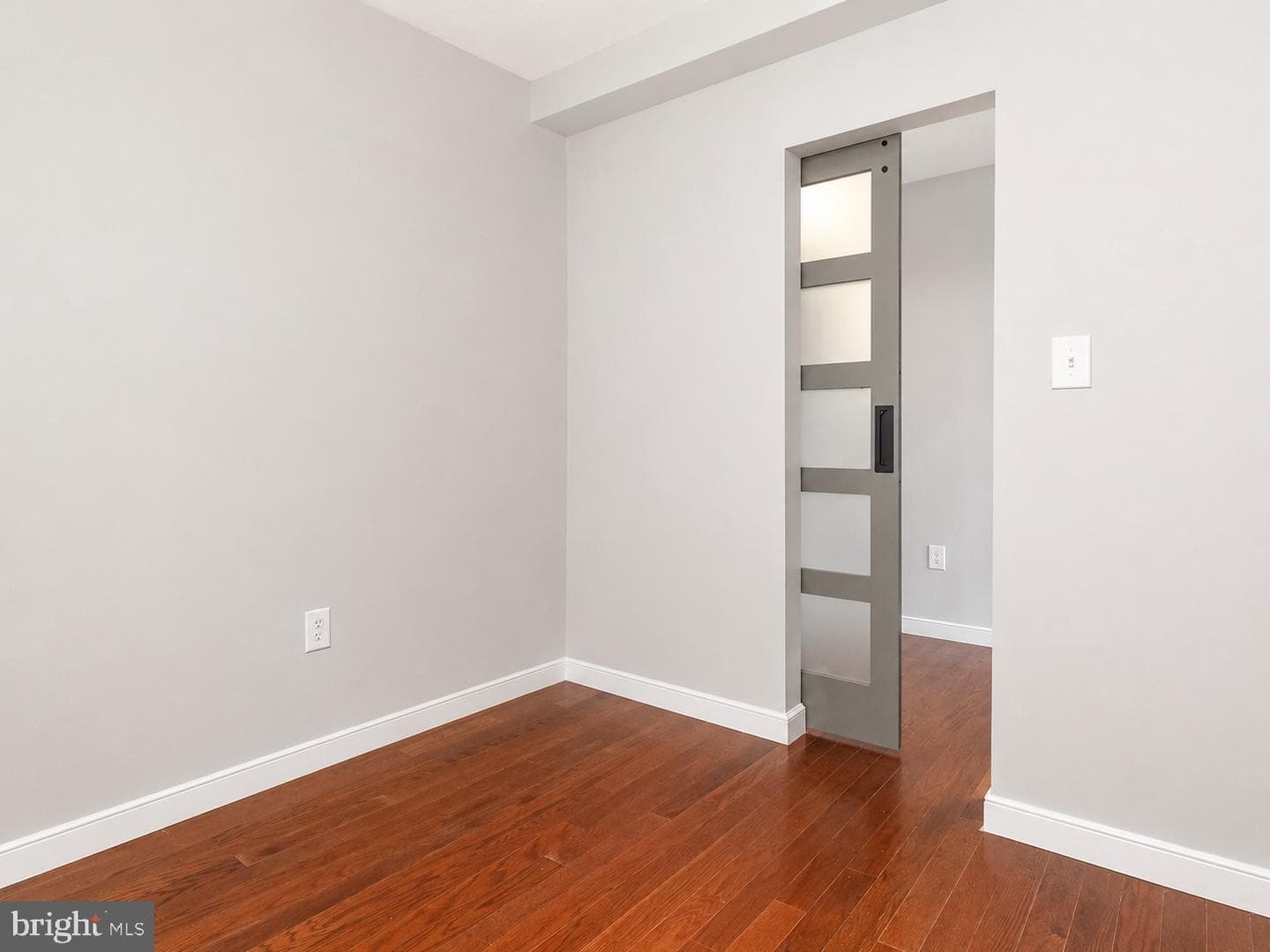 155 Potomac Pssge #606 photo 35
