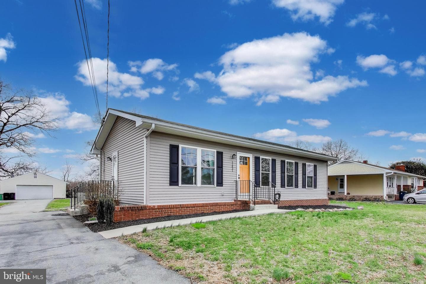 11431 Rosedale Lane photo 2