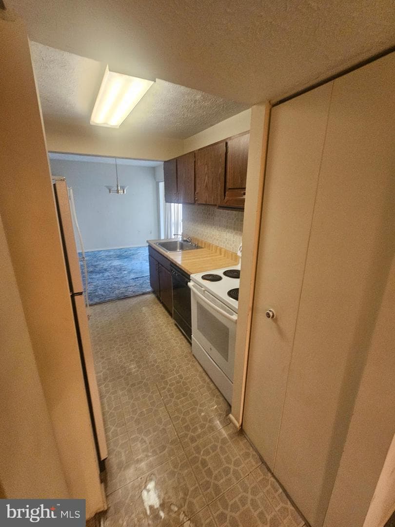 7724 Hanover Parkway #186 photo 12