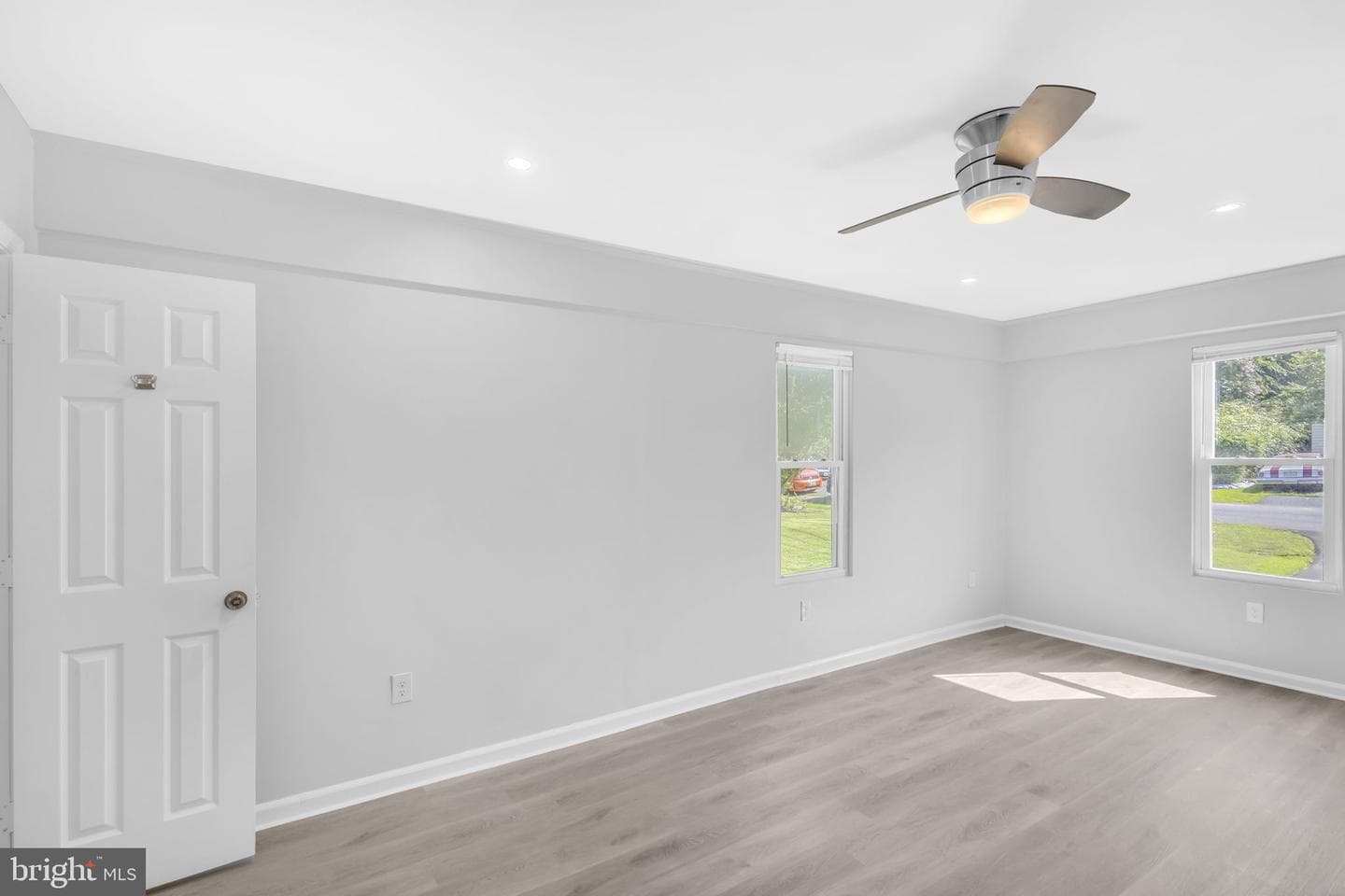13401 Harrison Avenue photo 9