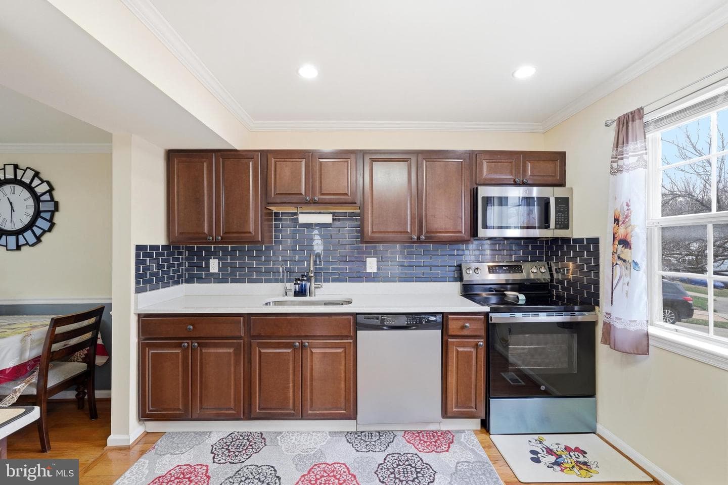 2923 North Grove photo 9