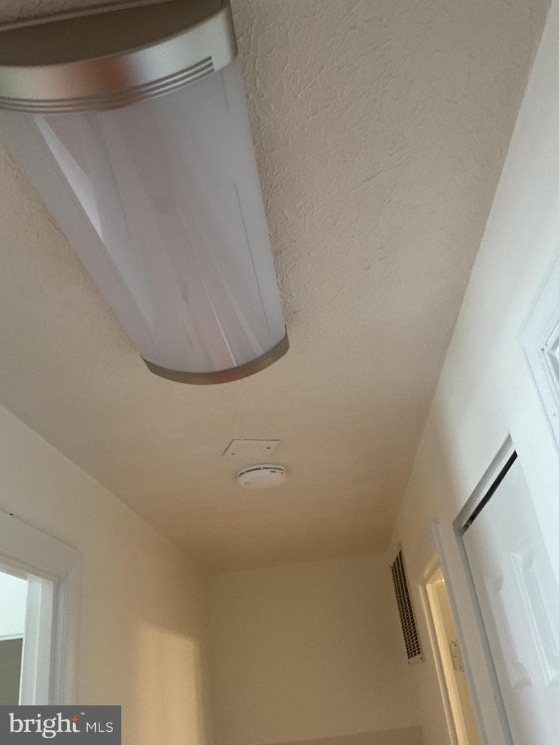 10810 Hollaway Drive photo 16
