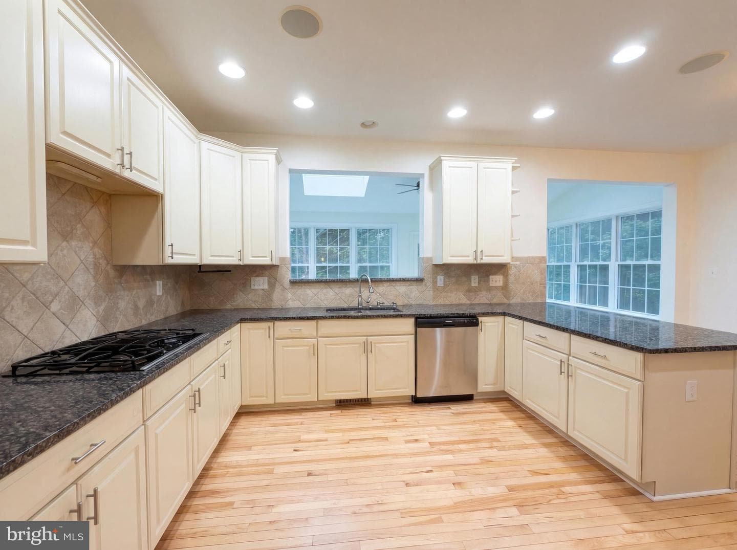 4012 Bridle Ridge Road photo 9