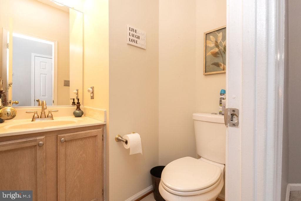 16000 Pennsbury Drive photo 23