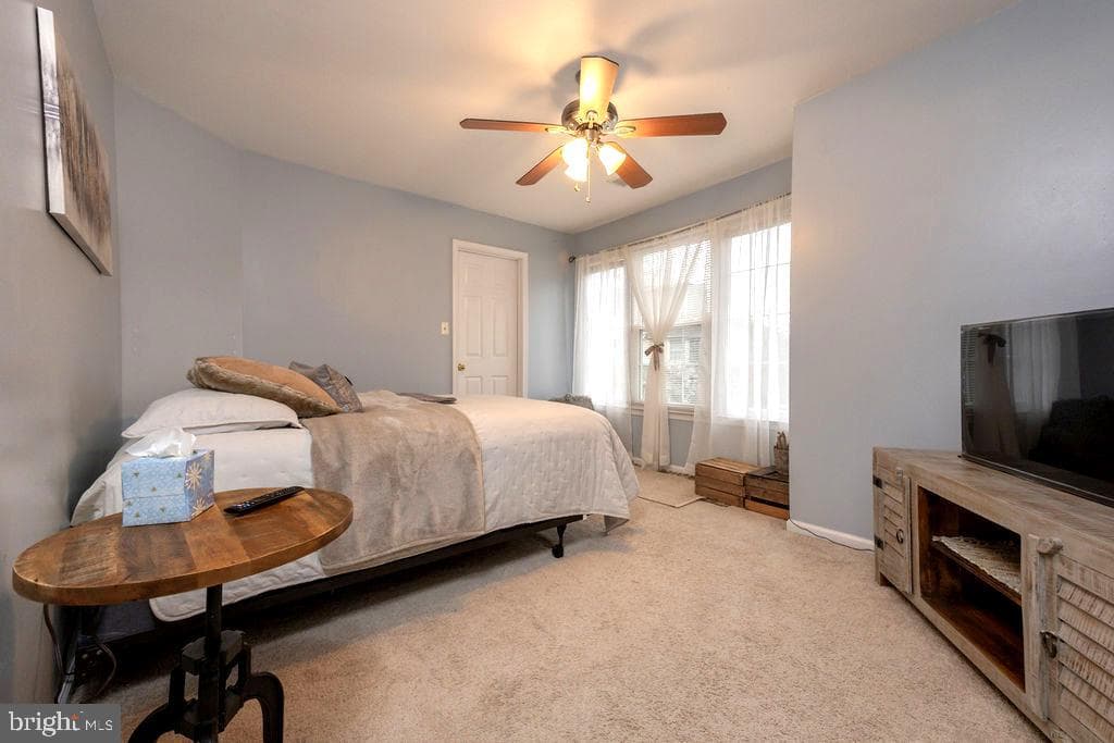 16000 Pennsbury Drive photo 24