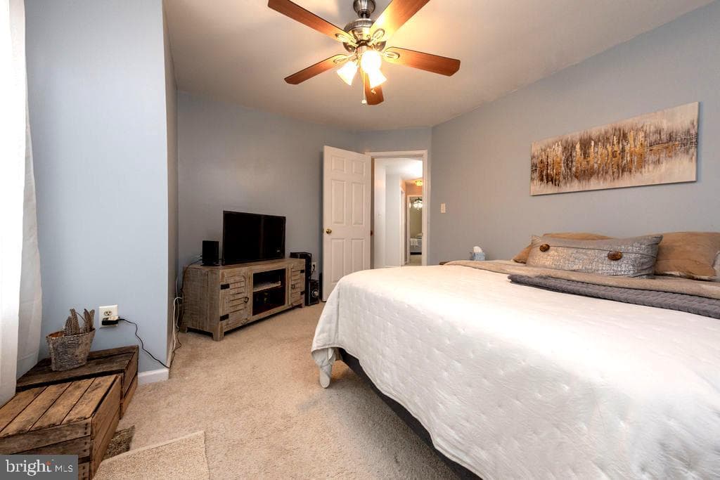 16000 Pennsbury Drive photo 27