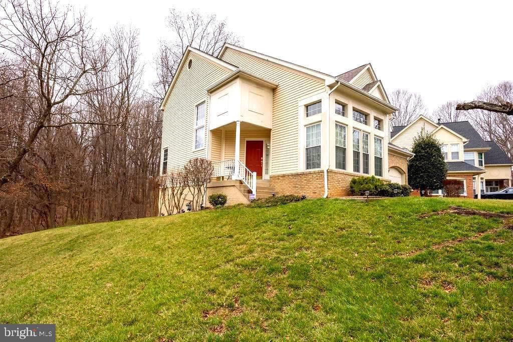 16000 Pennsbury Drive photo 4